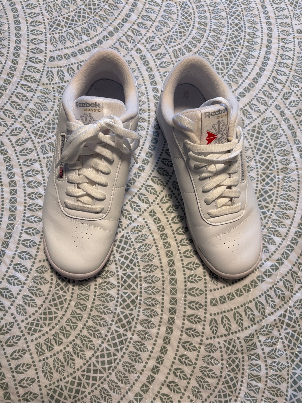 Reebok Classic White Leather Men's Sneakers with Red Logo Accent